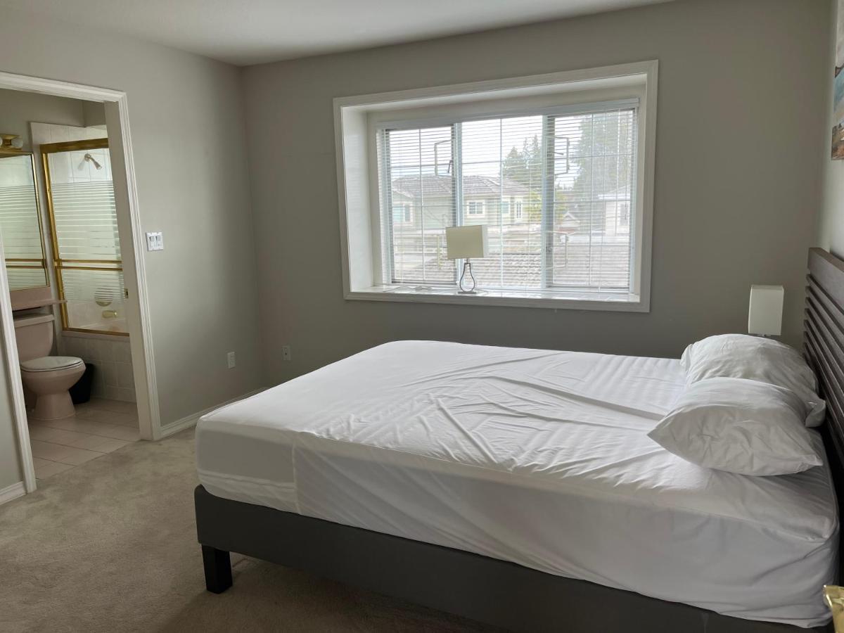 C And D Cozy Bedroom Vancouver Extérieur photo